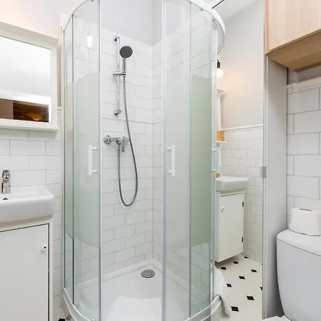 Apartment W Centrum Jezyce 4 Sypialnie Poznan